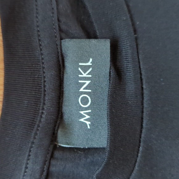 Monkl. OverSized Tee Shirt. Black. Size XS. - Picture 4 of 8